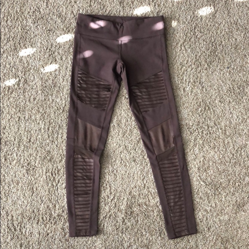 Alo Yoga Motto Legging- Like New, Size M